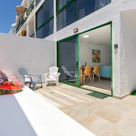 شقة White Volcano Apartment, Free Access To The Fariones Sports Center *