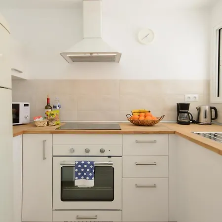 White Volcano Apartment, Free Access To The Fariones Sports Center Apartment