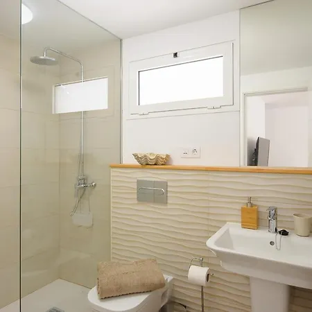شقة White Volcano Apartment, Free Access To The Fariones Sports Center