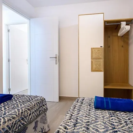 Апартаменты White Volcano Apartment, Free Access To The Fariones Sports Center